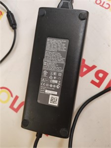 Приставка Xbox 360 E 890000700535