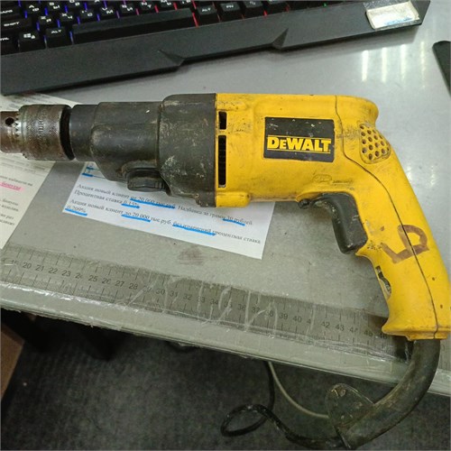 Ударная дрель DeWALT D21720 890000668845