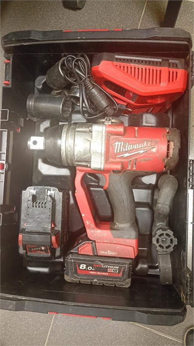 Аккумуляторный импульсный гайковерт Milwaukee M18 ONEFHIWF1 890000671444