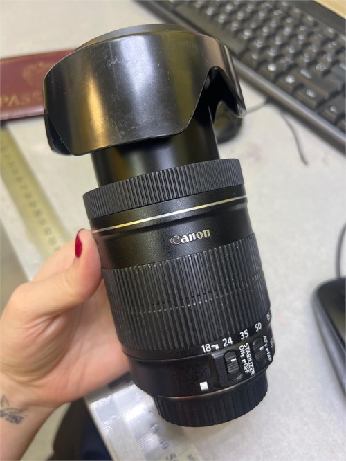 Объектив Canon EFS 18-135mm 890000674487