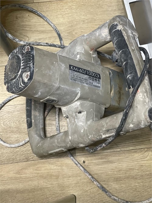 СТРОИТЕЛЬНЫЙ МИКСЕР ИНТЕРСКОЛ КМ-60/1000Э 890000680664