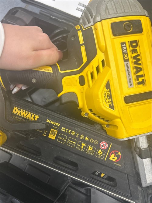 Гвоздезабивной пистолет dewalt dcn692 890000677239