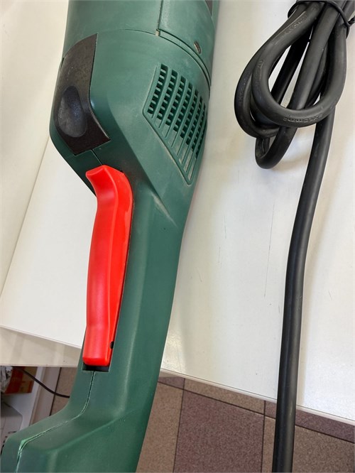 УШМ FAVOURITE FG 2400 890000672752