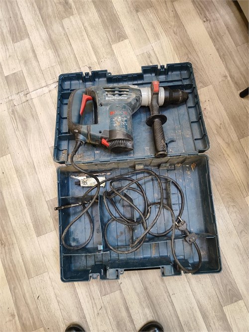 ПЕРФОРАТОР BOSCH GBH 4-32 DFR 890000648611