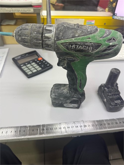 Аккумуляторный шуруповерт Hitachi DS10DFL 890000683884