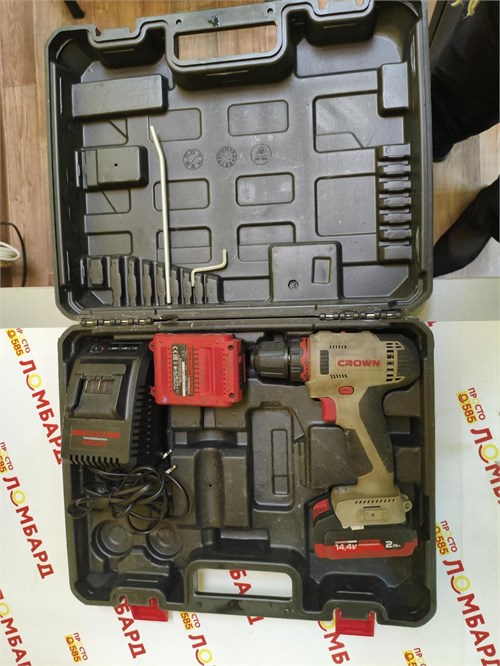 Аккумуляторный шуруповерт CROWN CT21082H 890000685052