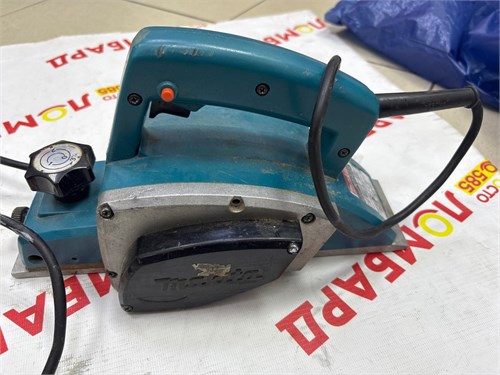 Рубанок MAKITA N1923B 890000677316