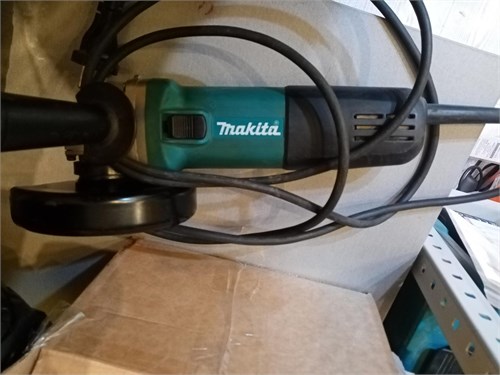УШМ MAKITA 9558HNR 890000658648