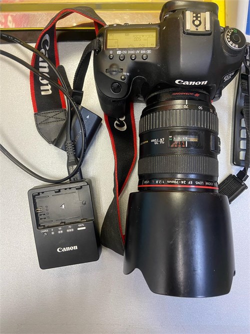 Фотоаппарат CANON 5D Mark III+Canon EF 24-70mm 890000685599