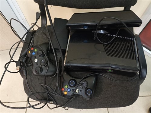 Игровая приставка Microsoft Xbox 360 S 890000689209