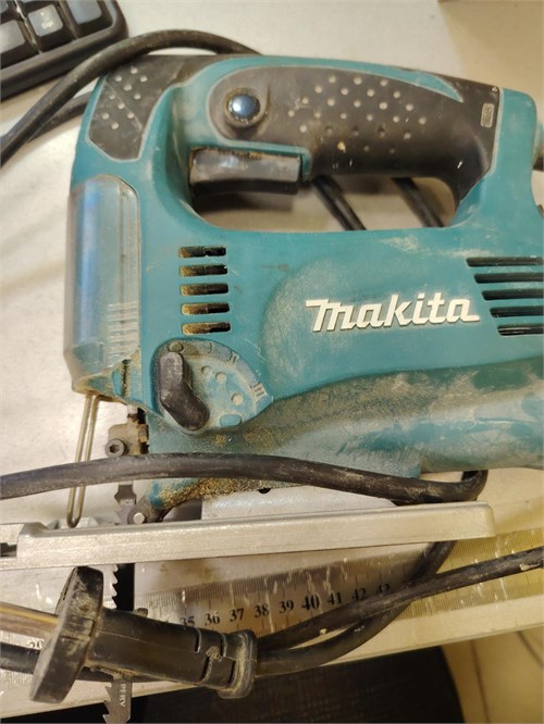 Электролобзик Makita 4329 890000688823