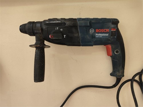 Перфоратор Bosch GBH 240 Professional 890000691450