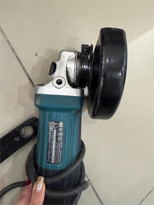 Угловая шлифмашина Makita GA5034 890000687920