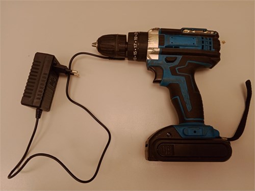 Шуруповерт аккумуляторный 890000687413