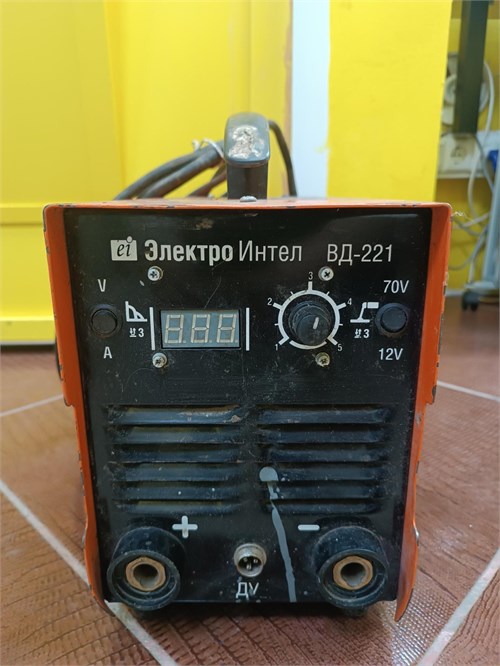 Сварочный инвертор NEON ВД-221 890000678360