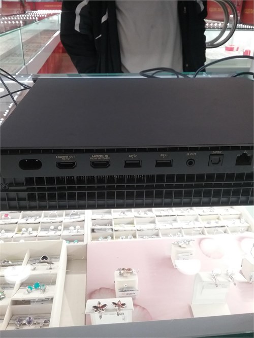 Xbox one x 1787 890000724743