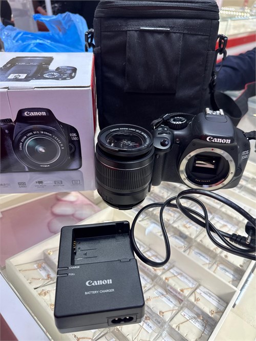 Цифровая камера Canon EOS-550D Kit 18-55mm 890000748131