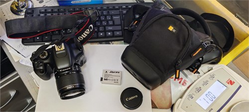 Цифровая камера Canon EOS-550D Kit 18-55mm 890000691691