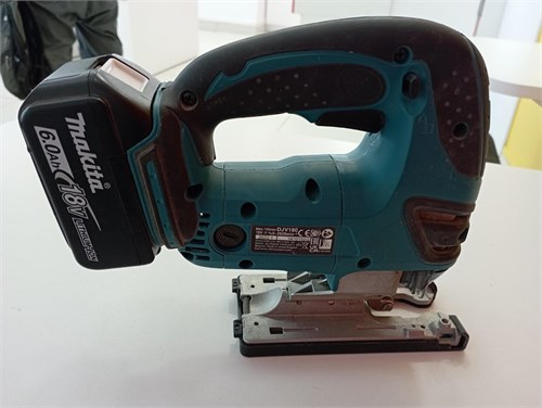 Лобзик Makita DJV180 890000692505
