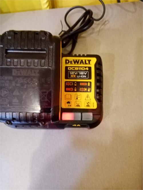 DeWALT DCF840 890000735095