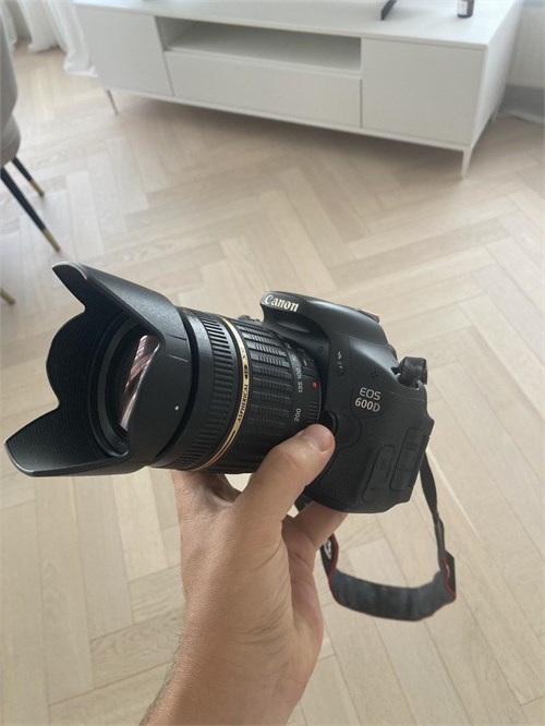 Canon Eos 600d + объектив tamron af 18-200mm F/3.5-6.3 890000759656