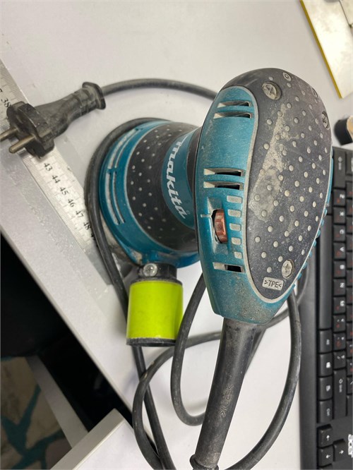 ЭКСЦЕНТРИКОВАЯ ШЛИФМАШИНА MAKITA BO5031 890000763218