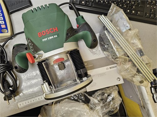 BOSCH POF 1200 AE ФРЕЙЗЕР 890000764313
