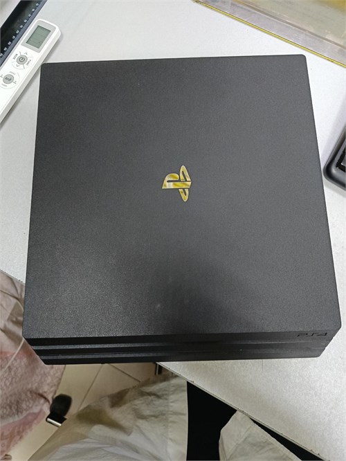 Sony PlayStation 4 PRO 1 TB 890000764324