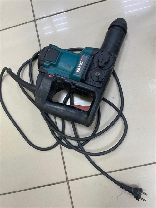 Makita HR3000C 890000762903