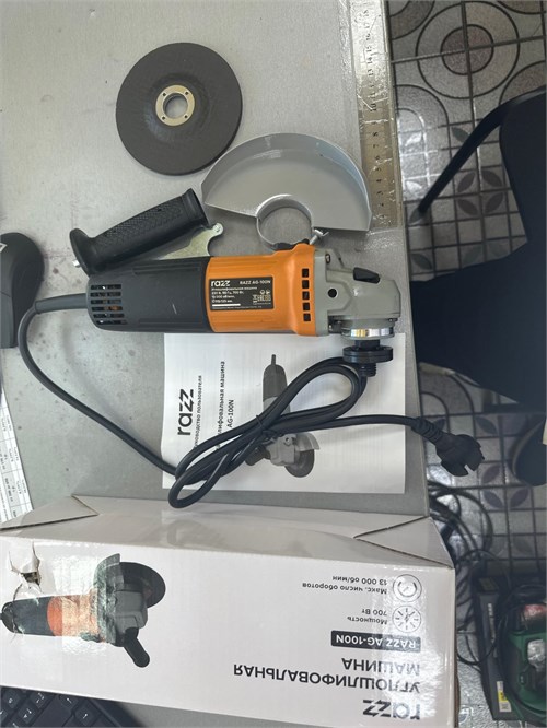 Угловая шлифмашина RAZZ AG-710KR 890000716503