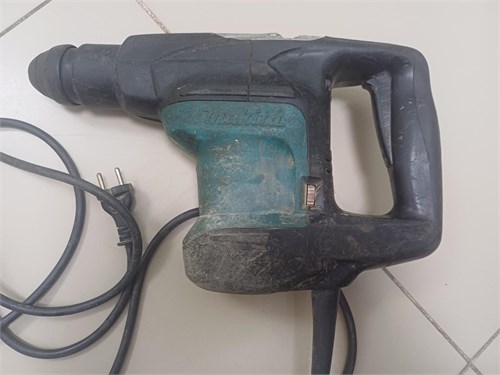 Перфоратор Makita HR 3200 C 890000765364