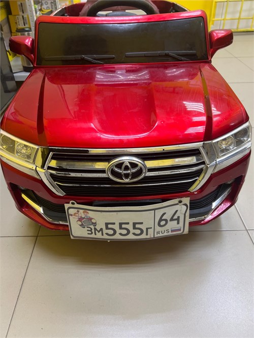 Детский электромобиль в виде Toyota Land Cruiser с поддержкой USB и AUX 890000768648
