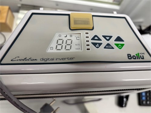 Конвектор Ballu Evolution Digital Inverter BEC/EVI-1500 890000769590