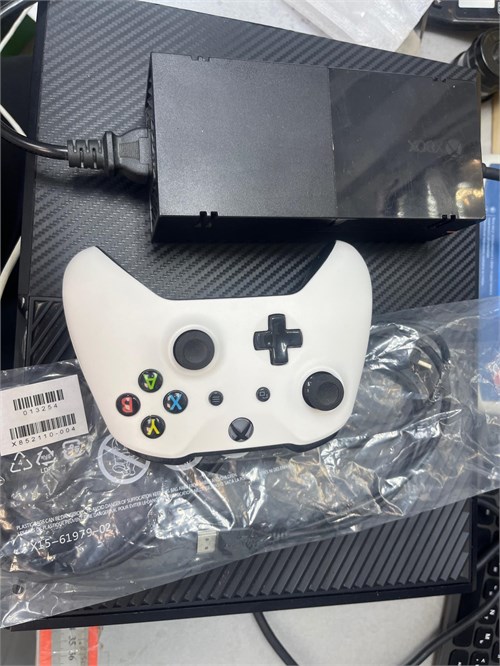Xbox one S 1540 890000768890