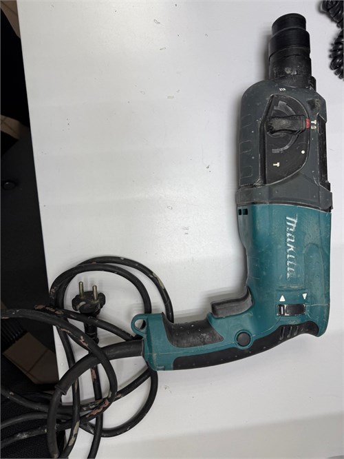 Перфоратор Makita HR2470 890000771440