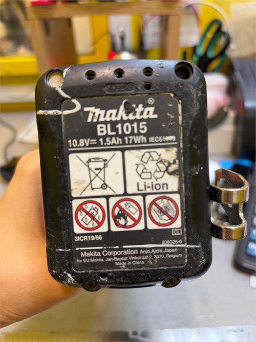 Аккамуляторная Дрель-шуруповерт Makita Df331d 890000772345