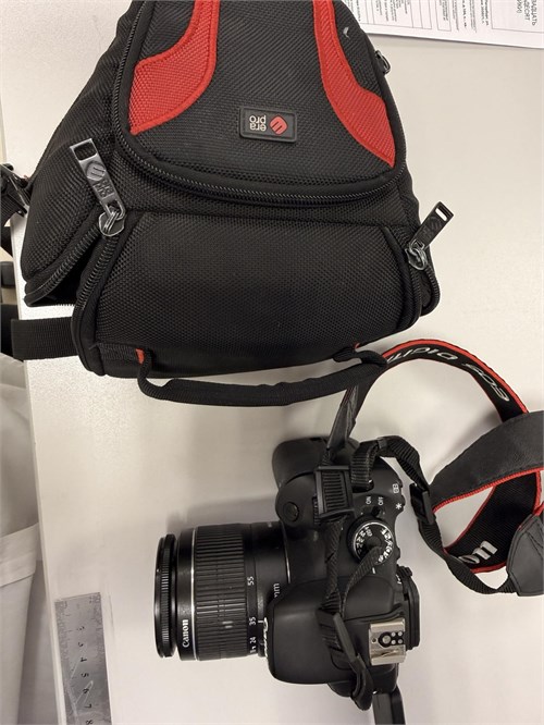 Зеркальная камера Canon EOS 600D Kit 18-55mm 890000778527
