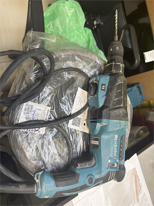 Перфоратор Makita HR2631FT 890000776889