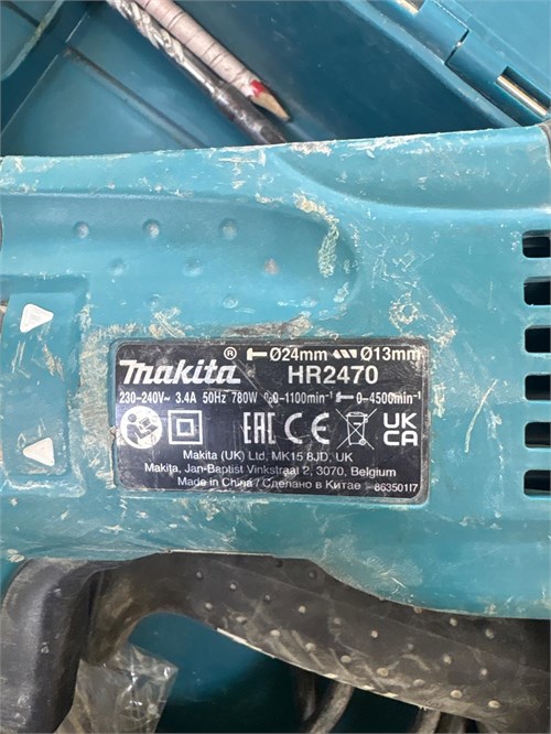 Makita HR2470 890000762410