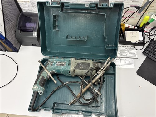 Перфоратор MAKITA HR2470F 890000781043