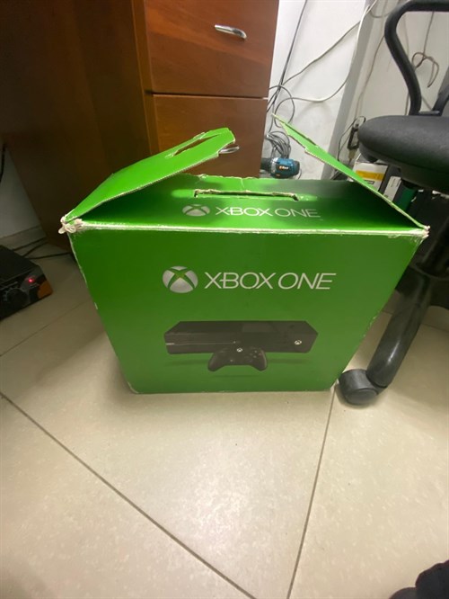 Игровая приставка Microsoft Xbox One 1540 (500 ГБ) 890000397502 - фото 686076