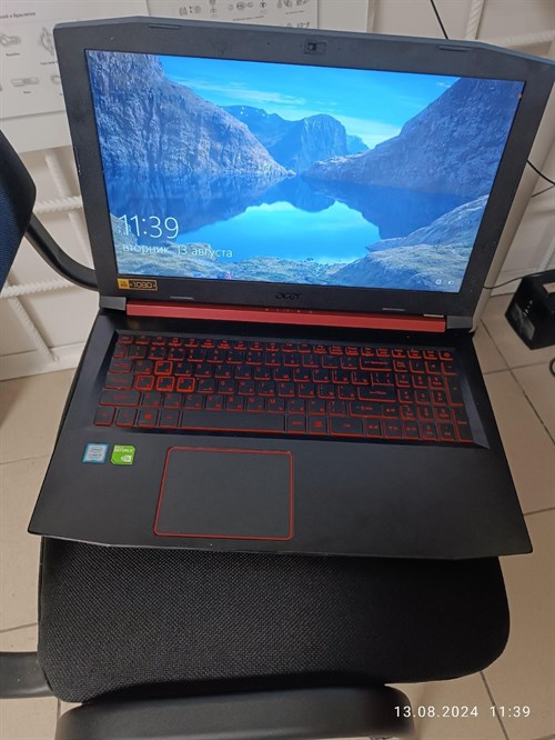 Ноутбук Acer Nitro/i5-8250U/MX150 890000513435 - фото 749368