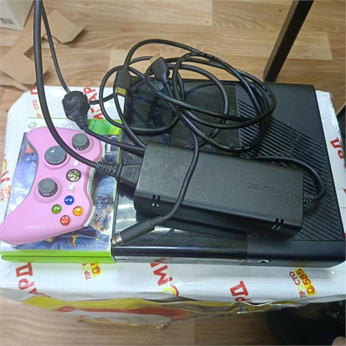 Игровая приставка Microsoft Xbox 360 E 890000549677 - фото 817598