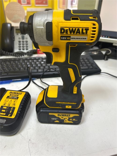 Гайковерт DeWalt DCF787 890000553808 - фото 822453