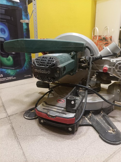 Торцовочная пила Metabo KS 216 M Lasercut 890000567903 - фото 846337