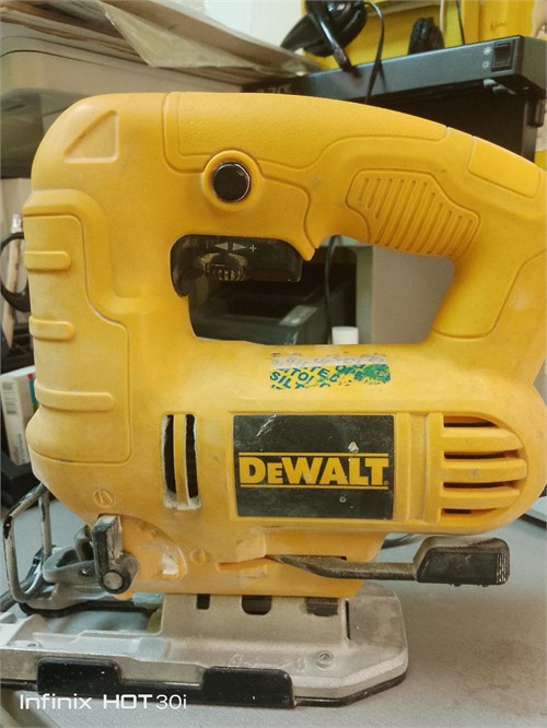 Электролобзик dewalt DWE 249 890000581890 - фото 873750