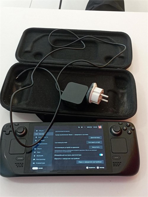Портативная игровая консоль Valve Steam Deck 1 ТБ (1010) 890000595016 - фото 888933
