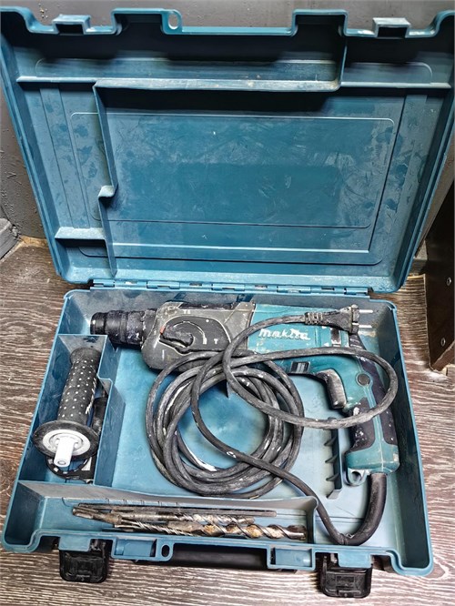 ПЕРФОРАТОР MAKITA HR2470 890000590599 - фото 890176