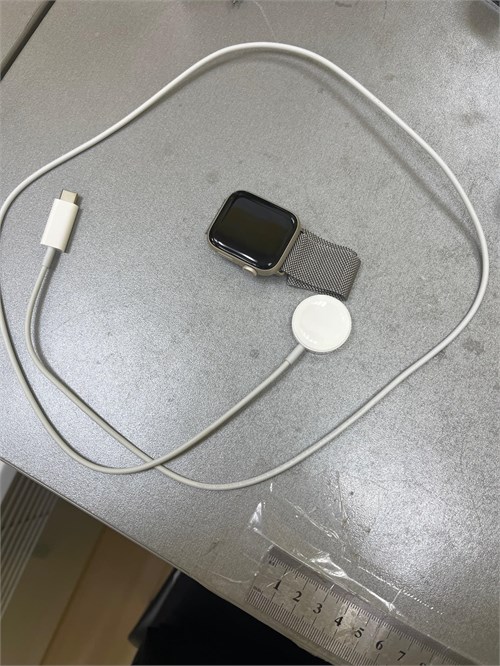 Часы Apple Watch SE 2024 40mm 890000582608 - фото 907116