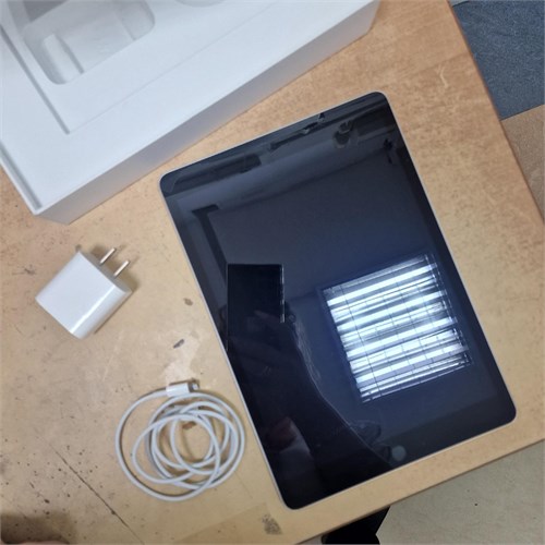Планшет Apple iPad (9th generation) 64Гб 890000535594 - фото 916276